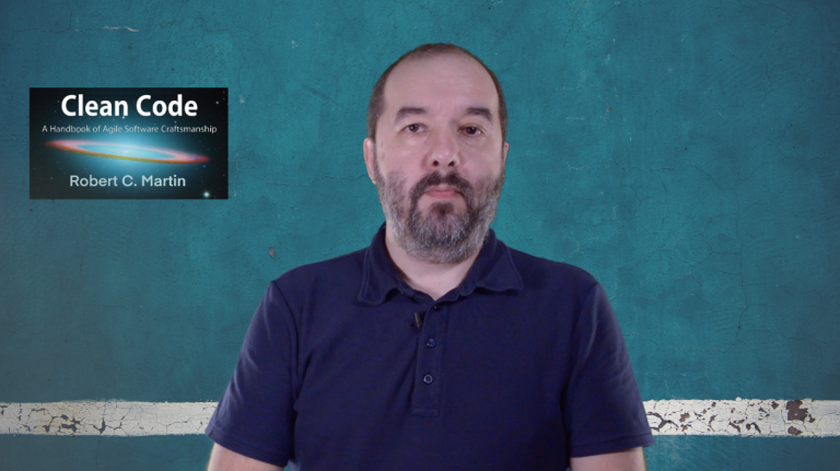 Trei cărți pe care mi le-aș trimite înapoi în timp, pe când eram student